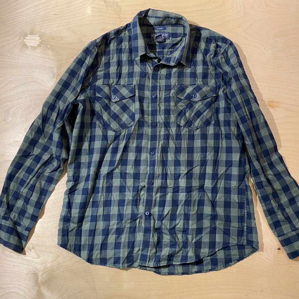 American Rag Long Sleeve Button Up Shirt XL (KO)